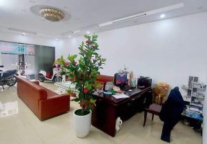 BÁN NHÀ MẶT PHỐ QUAN NHÂN 100M2