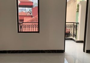 Bán nhà mặt tiền phố Chính Kinh
