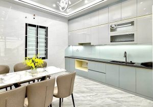 BÁN MẶT TIỀN KINH DOANH KHƯƠNG TRUNG