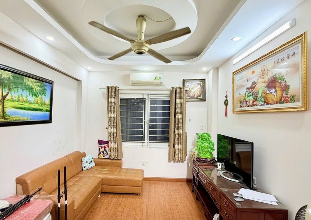 bán nhà quan nhân